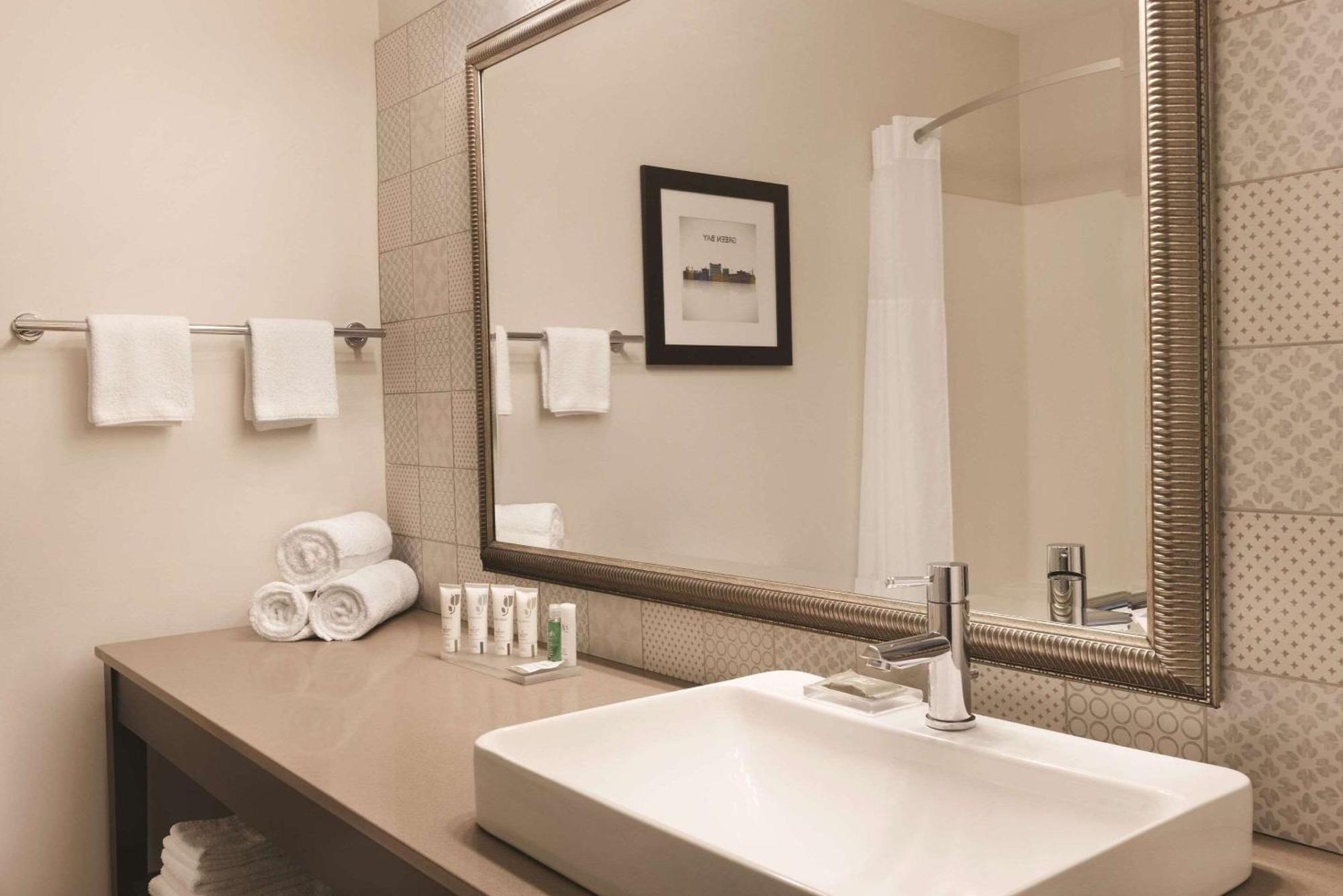 Country Inn & Suites By Radisson, Green Bay North ภายนอก รูปภาพ
